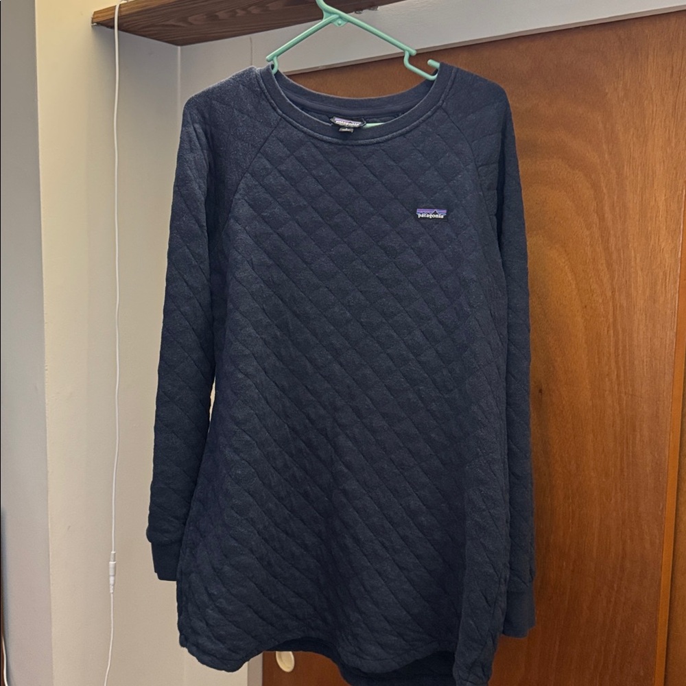 Patagonia Women’s Organic Cotton Dark Blue Quilted Pullover Tunic